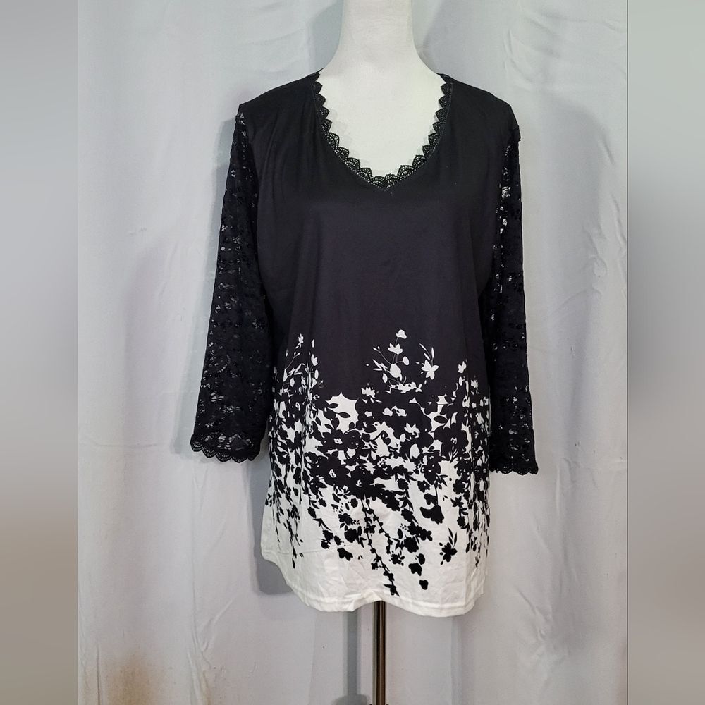 Women's NWOT Black Floral Lace 3/4 Sleeve V-Neck Tunic Top Size 3XL 🐈 - Picture 2 of 9